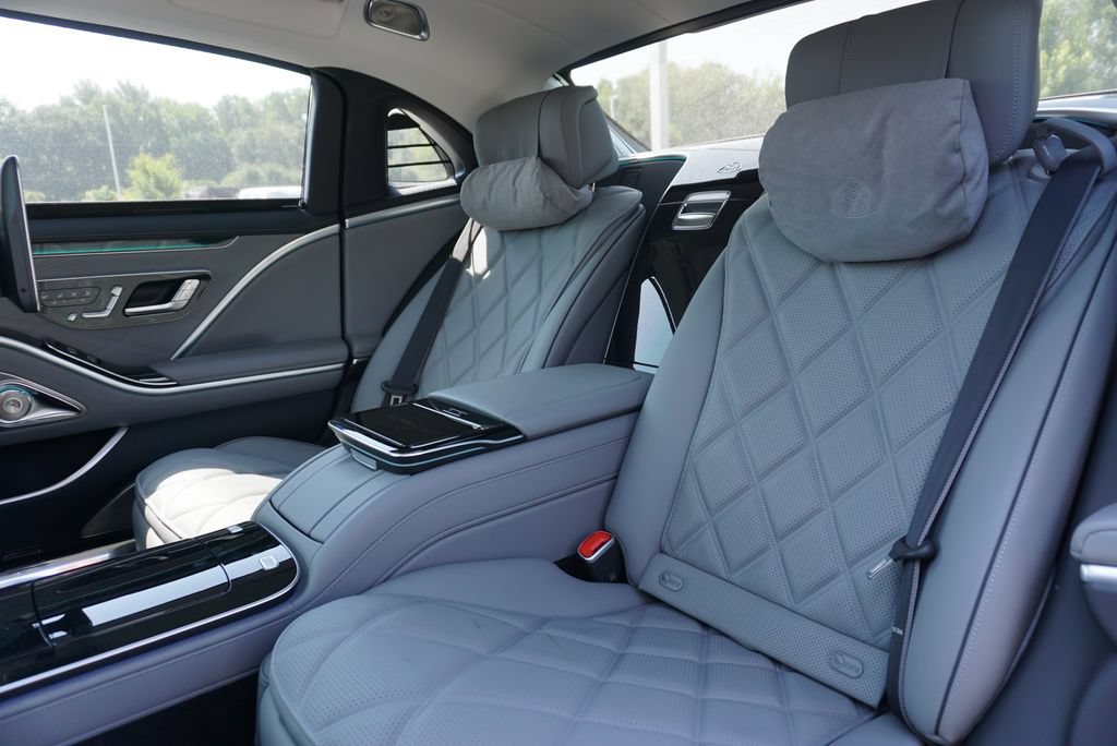Certified 2023 Mercedes-Benz Maybach S 680 4MATIC image 44