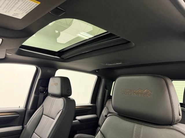 Certified 2024 Chevrolet Silverado 2500 High Country w/ High Country Premium Package AWD/4WD image 17