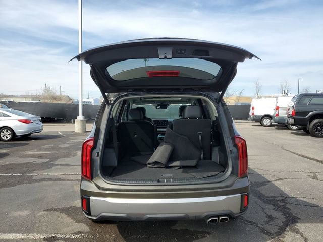 Used 2025 Kia Telluride S FWD image 27