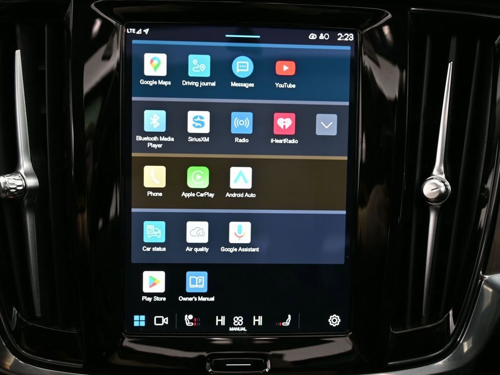 Used 2023 Volvo S90 B6 Plus w/ Protection Package Premier image 24