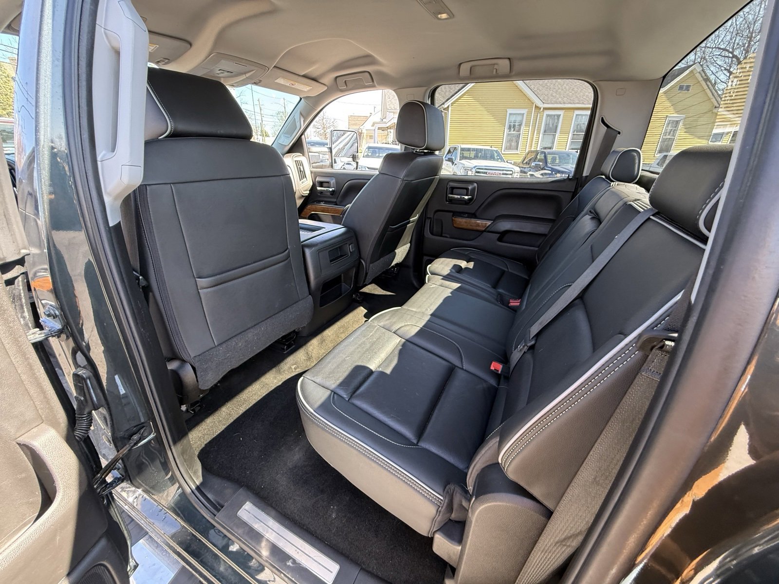 Used 2019 Chevrolet Silverado 2500 High Country w/ Duramax Plus Package image 27