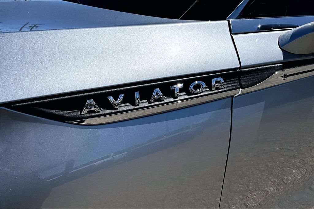 Used 2020 Lincoln Aviator Reserve w/ Elements Package Plus RWD image 8