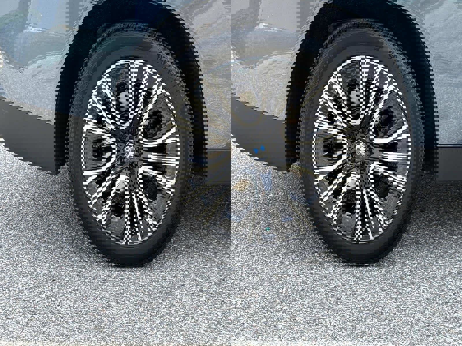 Used 2025 BMW X3 xDrive30i w/ Premium Package image 12