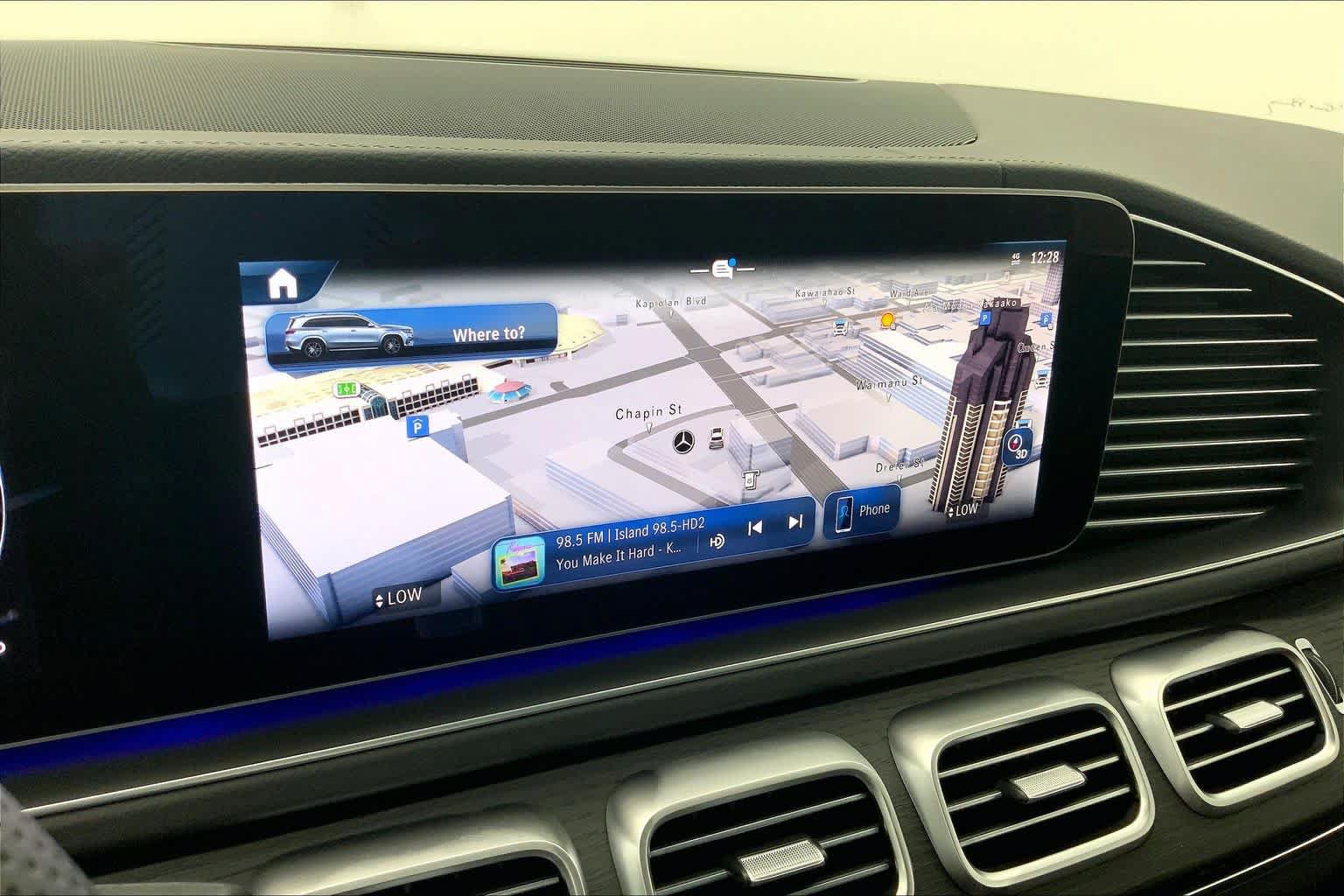 New 2026 Mercedes-Benz GLS 450 4MATIC image 25
