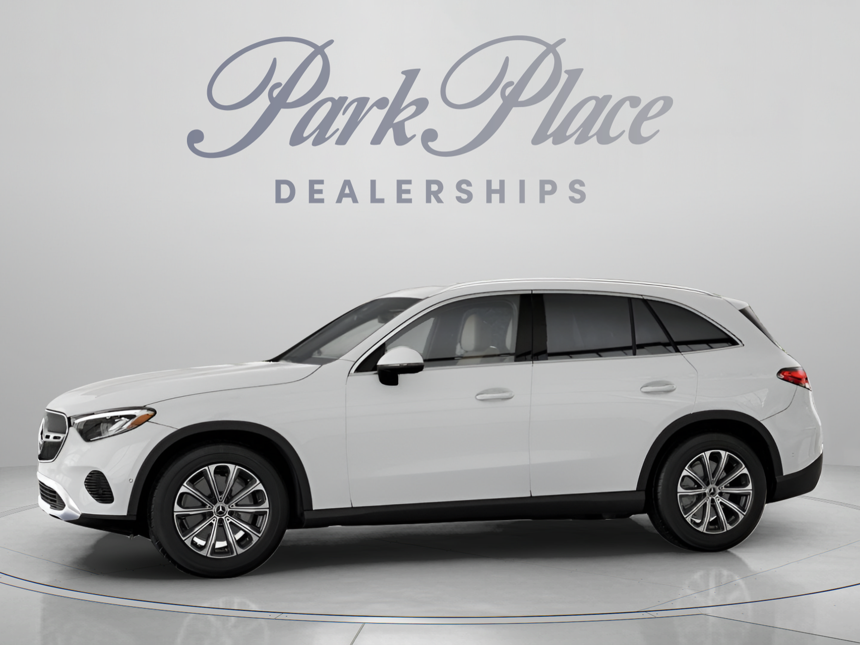 Certified 2026 Mercedes-Benz GLC 300 image 4
