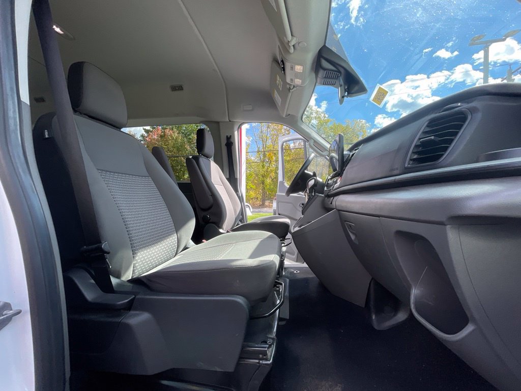 Used 2024 Ford Transit 350 XLT RWD image 17
