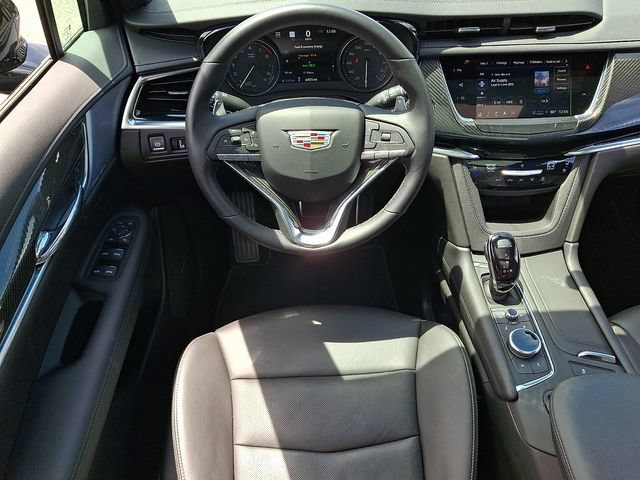 Certified 2025 Cadillac XT6 Sport w/ Technology Package AWD/4WD image 11