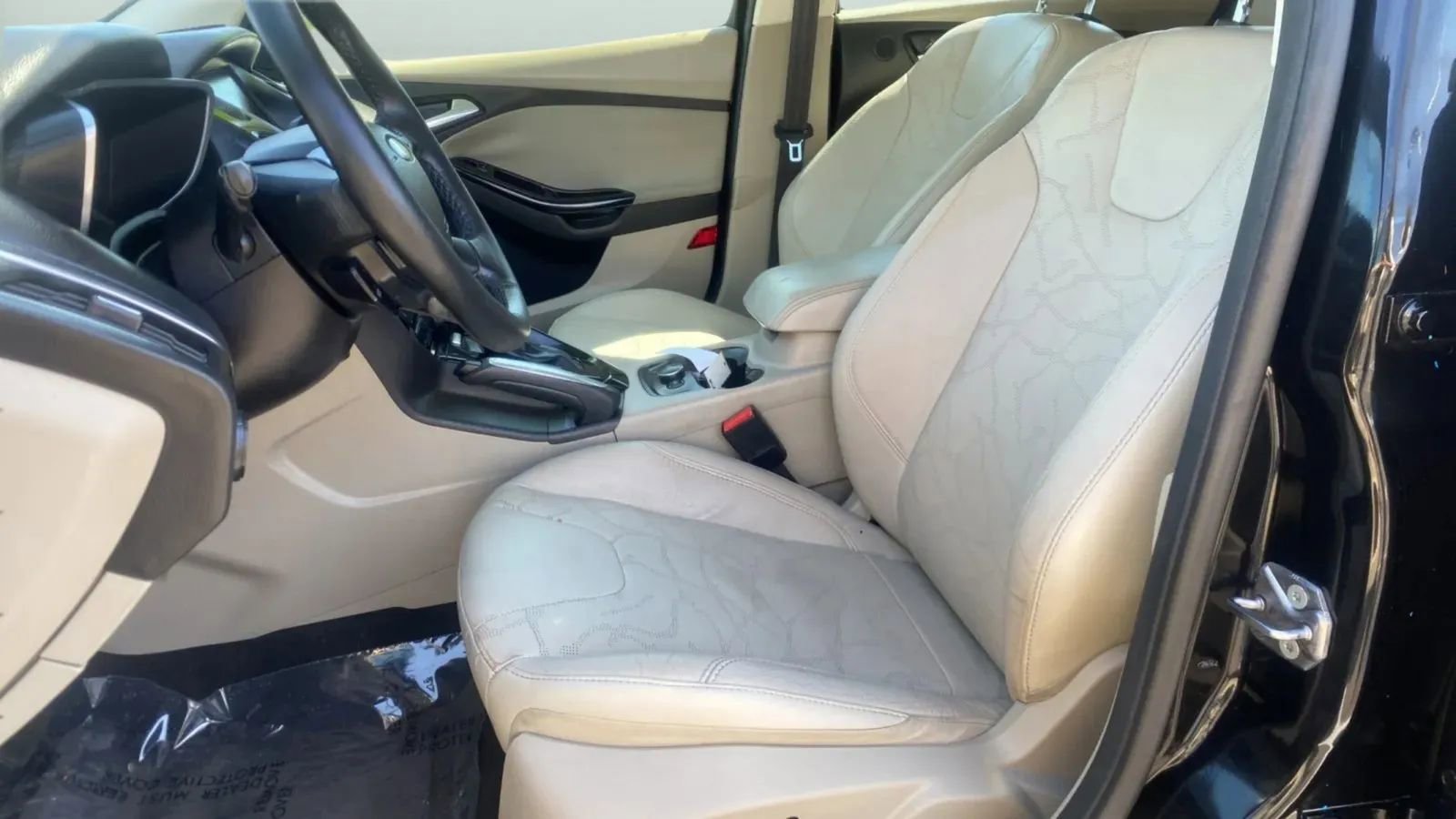 Used 2013 Ford Focus Electric Hatchback FWD image 26
