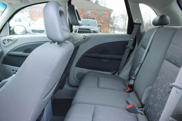 Used 2007 Chrysler PT Cruiser Touring w/ Fleet Value Group I image 27