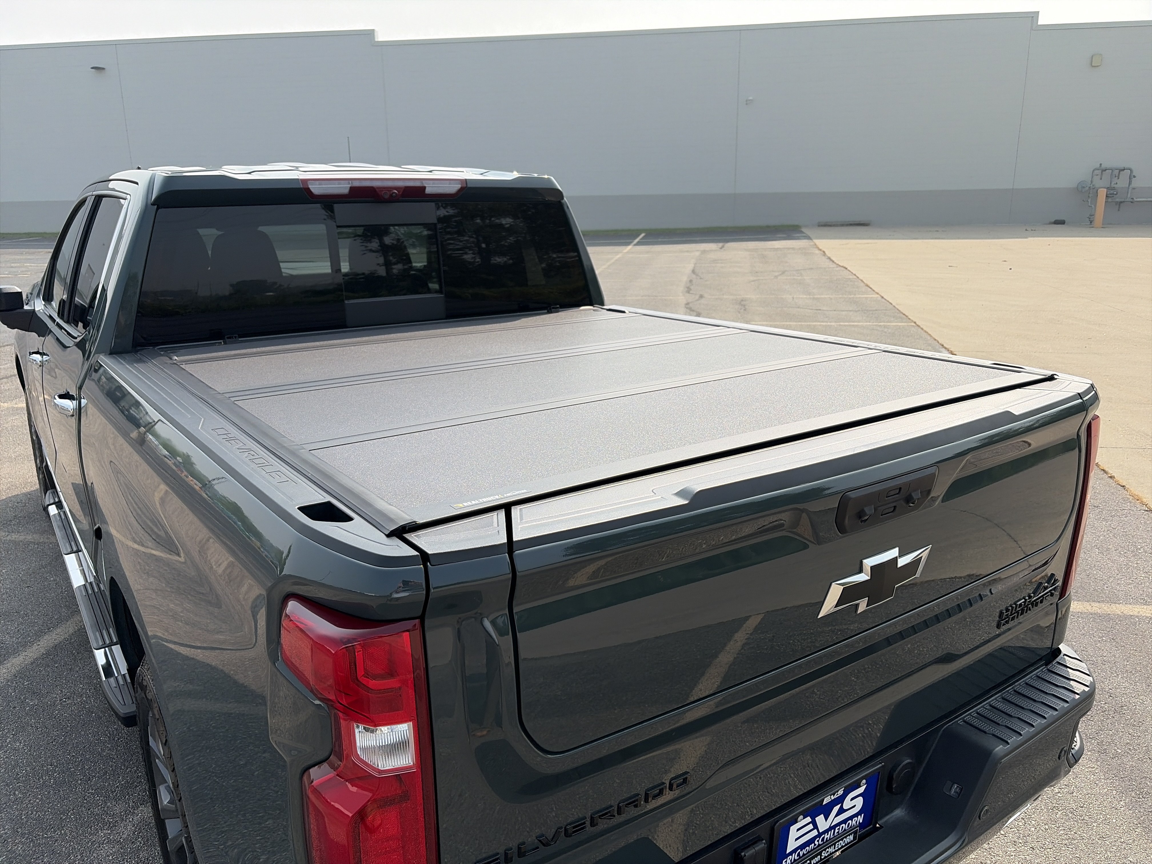 Used 2026 Chevrolet Silverado 1500 High Country w/ Technology Package AWD/4WD image 9