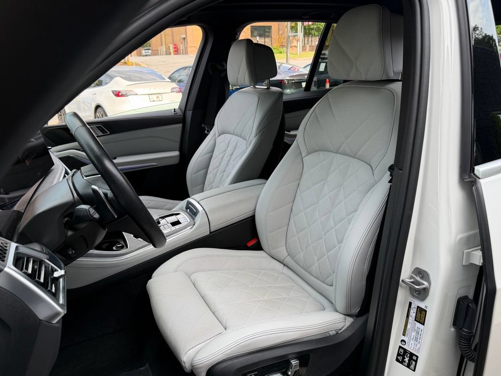 Used 2025 BMW X5 xDrive40i AWD/4WD image 26