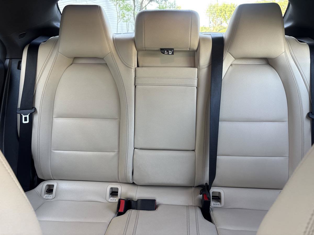 Used 2018 Mercedes-Benz CLA 250 image 26