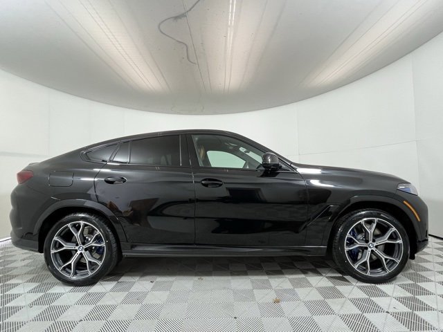 New 2026 BMW X6 M60i w/ Parking Assistance Package image 8