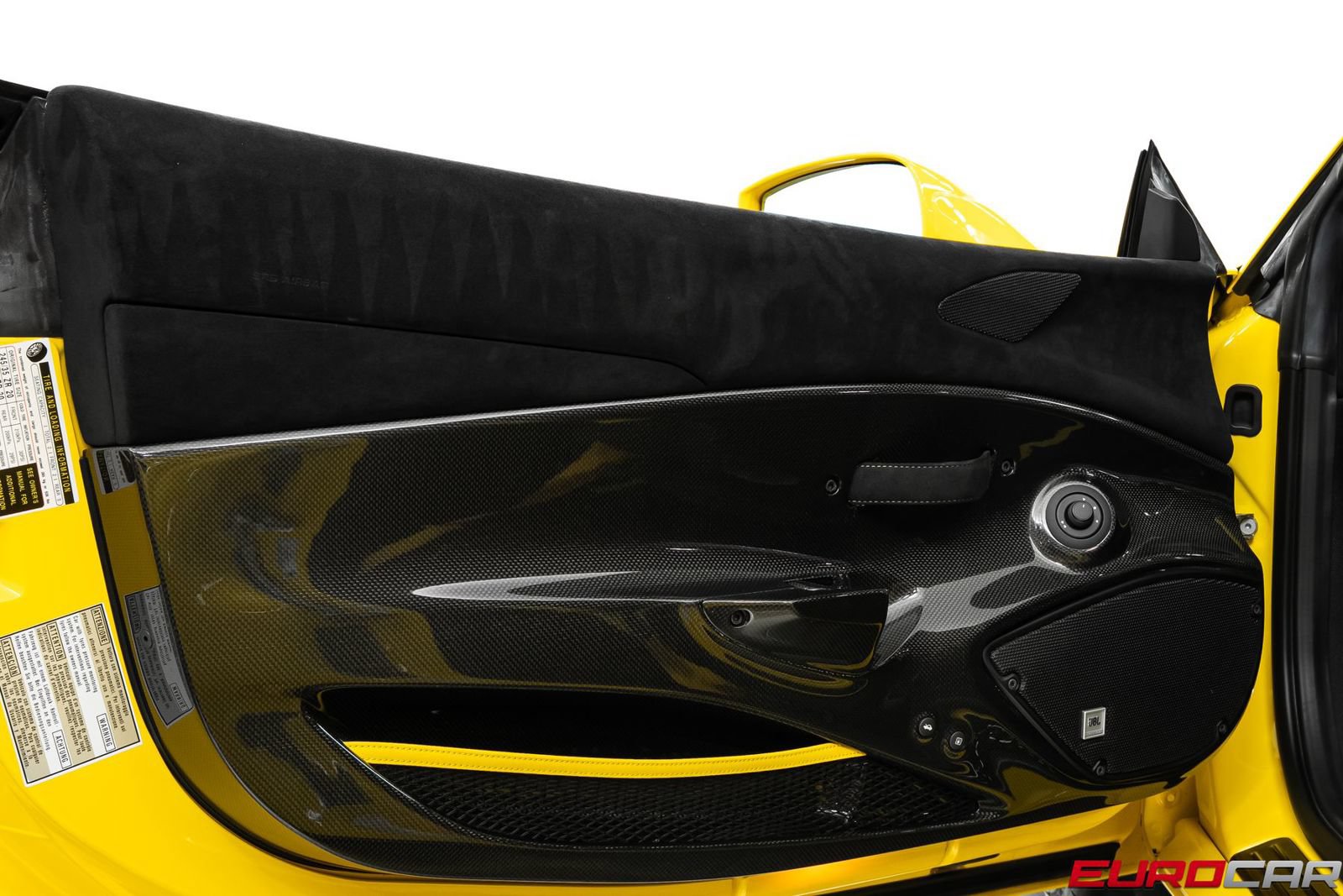 Used 2020 Ferrari 488 Pista Coupe RWD image 33