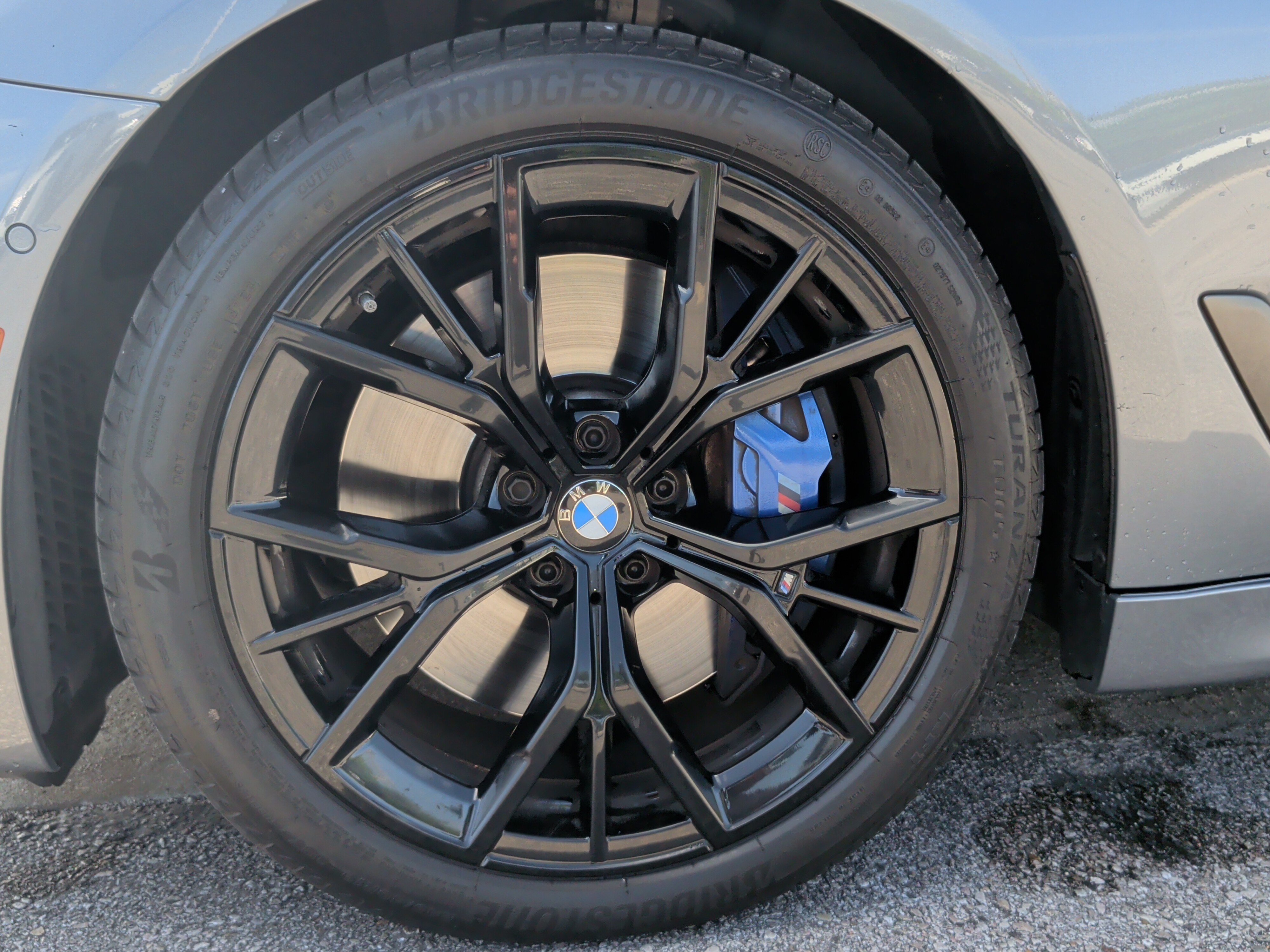 Certified 2023 BMW M550i xDrive w/ Executive Package AWD/4WD image 13