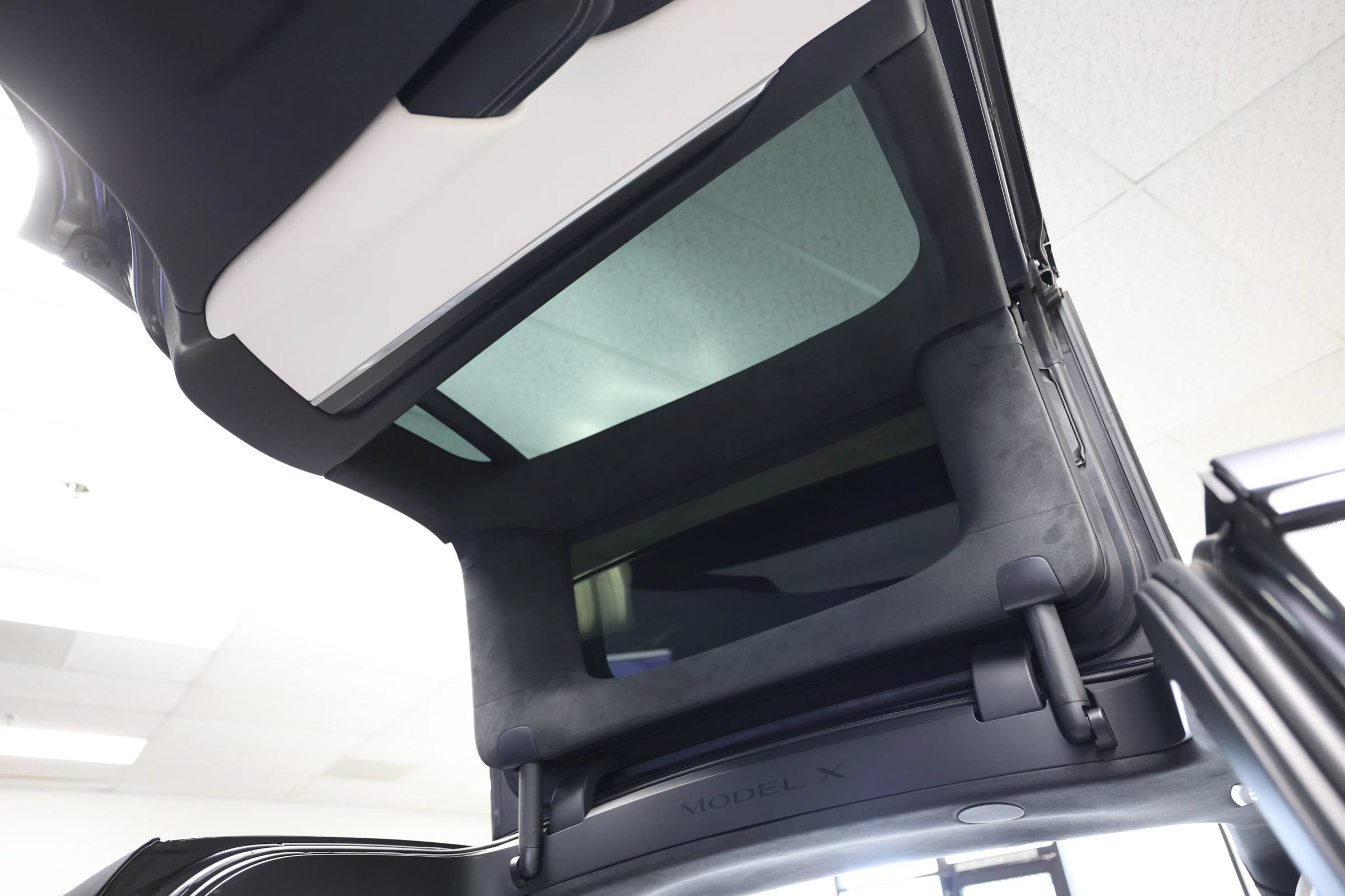 Used 2022 Tesla Model X Plaid AWD/4WD image 41