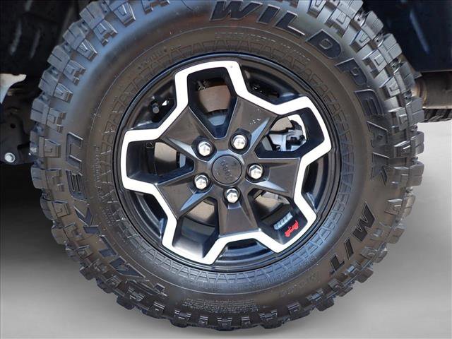 Used 2022 Jeep Gladiator Rubicon w/ Cold Weather Group AWD/4WD image 6