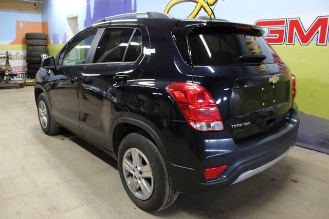 Used 2022 Chevrolet Trax LT w/ LT Convenience Package AWD/4WD image 7