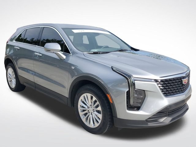 Certified 2024 Cadillac XT4 Luxury FWD image 5