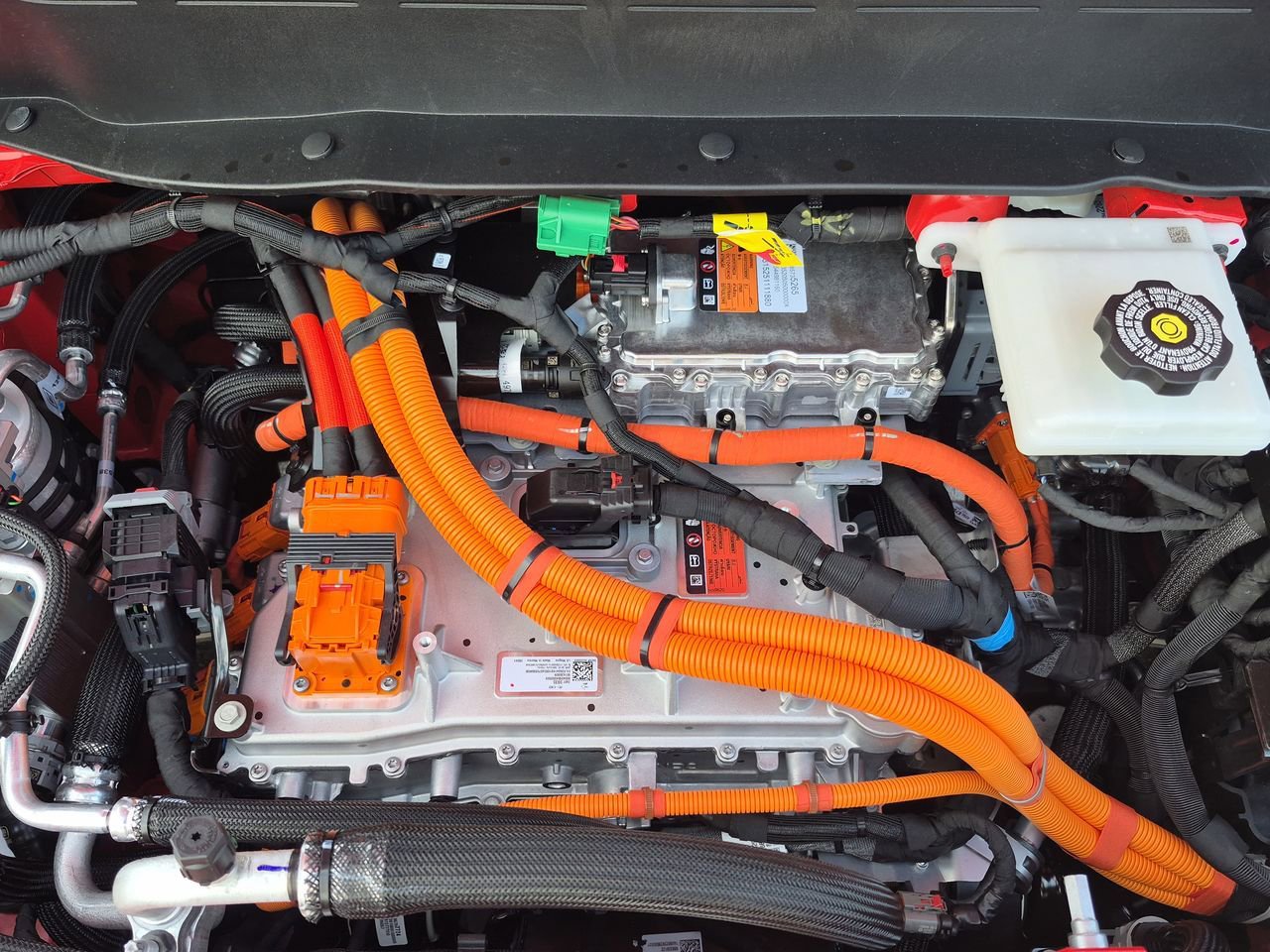 New 2027 Chevrolet Bolt RS w/ Technology Package FWD image 30