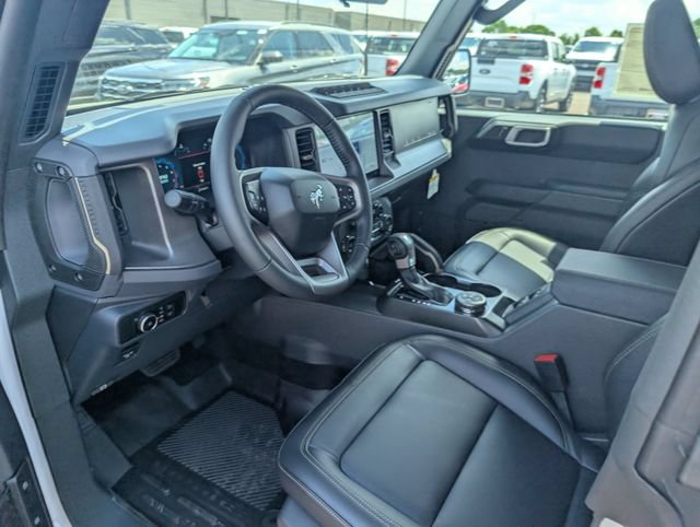 New 2026 Ford Bronco Badlands w/ Sasquatch Package AWD/4WD image 12