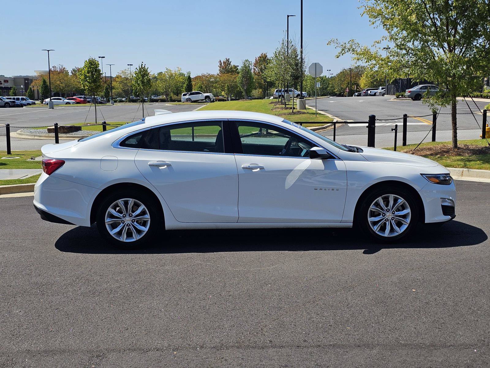 Used 2025 Chevrolet Malibu LT FWD image 8