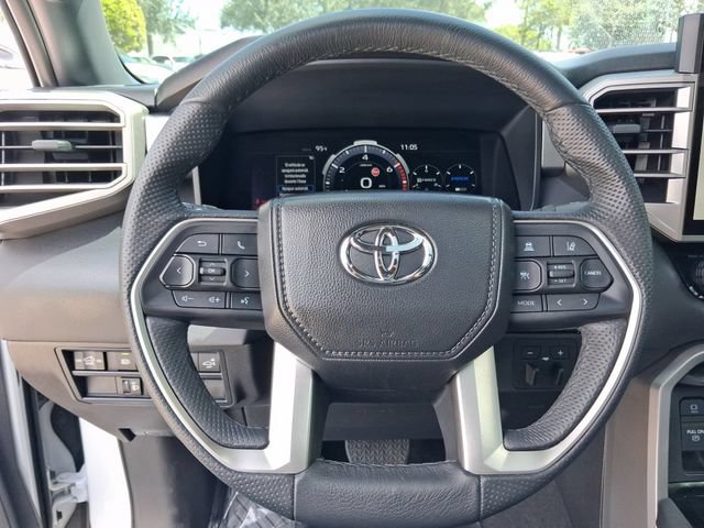 Used 2025 Toyota Tundra Limited AWD/4WD image 16