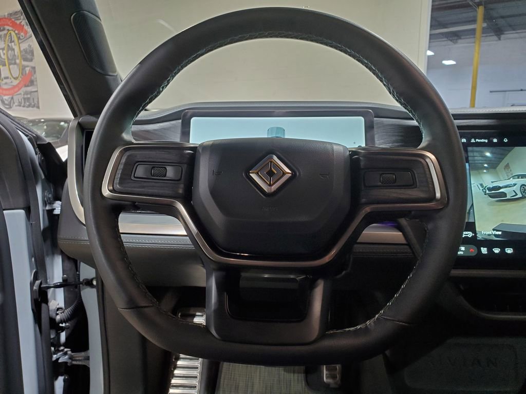 Used 2024 Rivian R1S Adventure AWD/4WD image 14