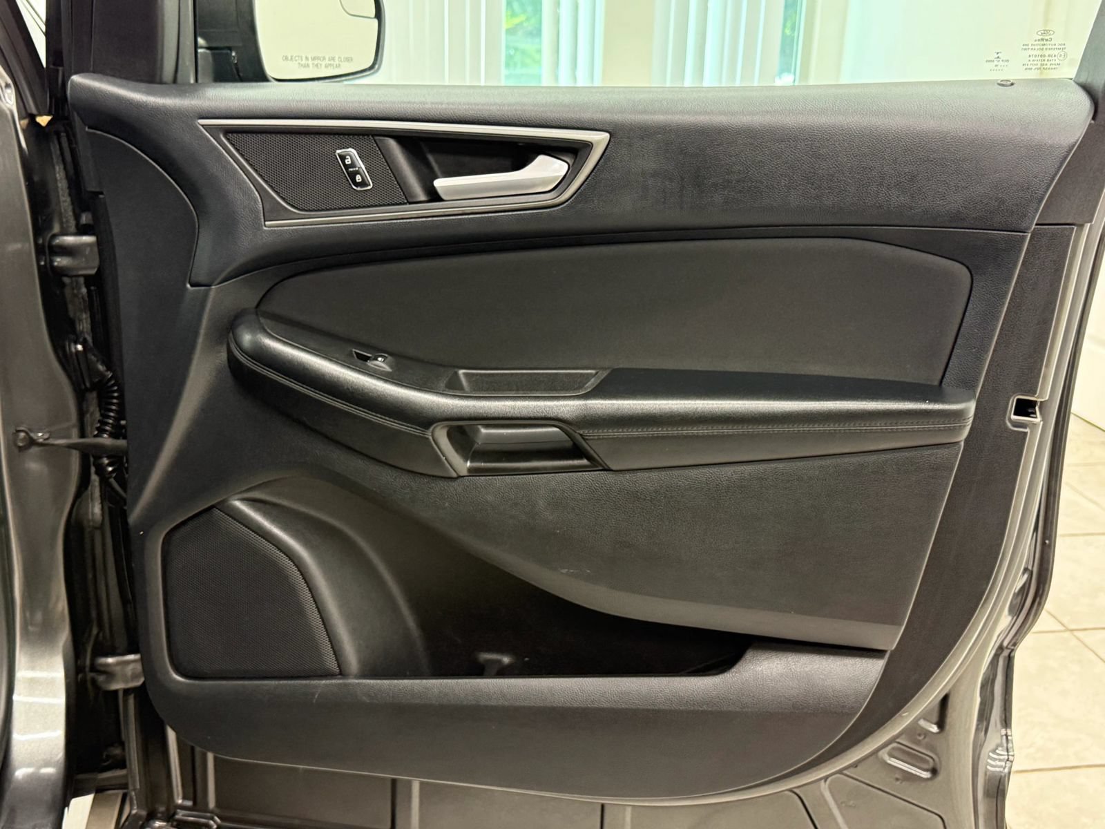 Used 2016 Ford Edge SE FWD image 22