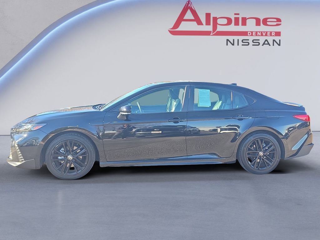 Used 2025 Toyota Camry SE image 2