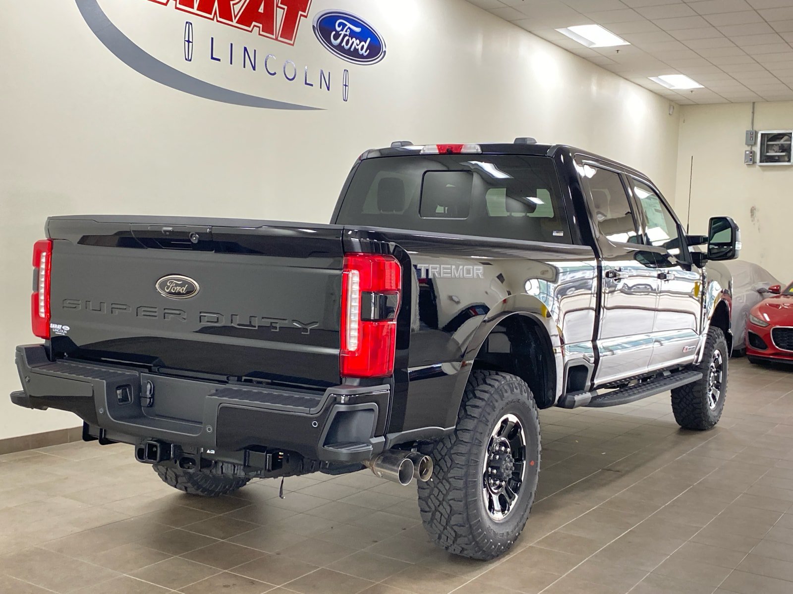 New 2026 Ford F350 Lariat w/ Tremor Off-Road Package AWD/4WD image 7