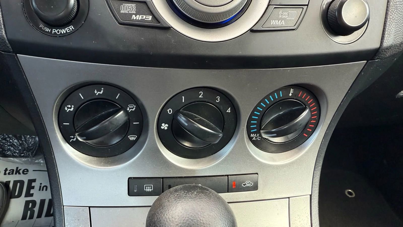 Used 2010 MAZDA MAZDA3 i Touring image 19