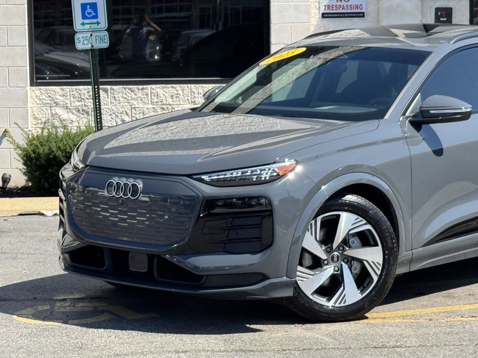 Used 2025 Audi Q6 e-tron Prestige w/ Black Warm Weather Package AWD/4WD image 5