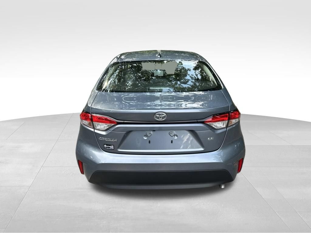 Used 2025 Toyota Corolla LE FWD image 4