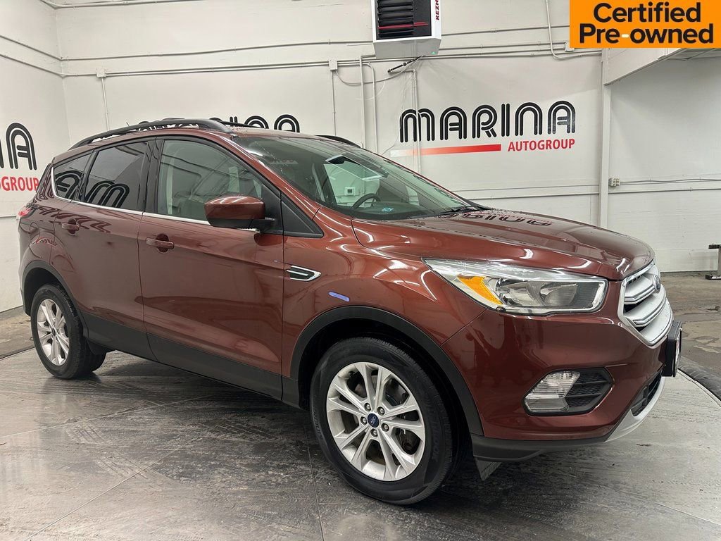 Used 2018 Ford Escape SE image 1