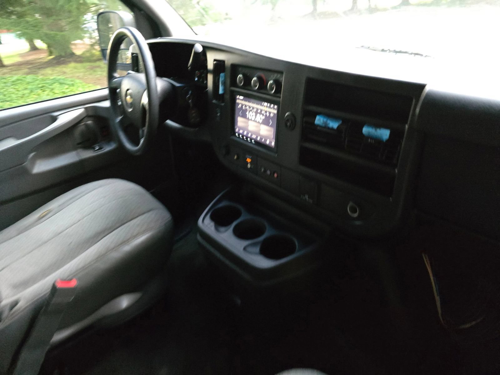 Used 2015 Chevrolet Express 3500 LT w/ LT Preferred Equipment Group RWD image 13