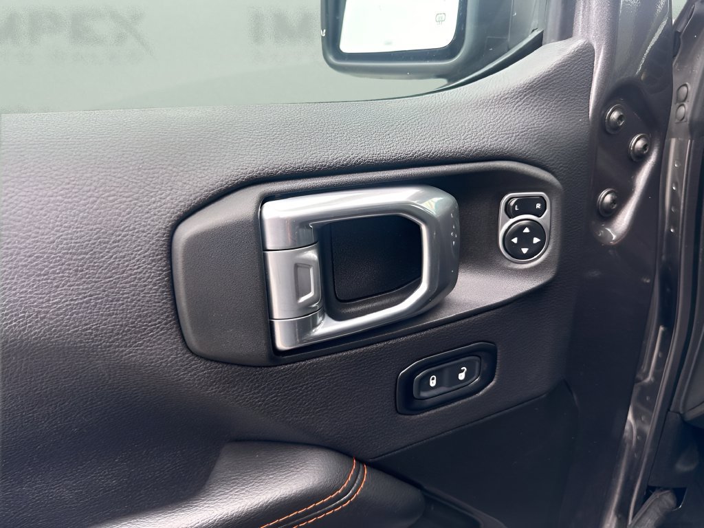 Used 2023 Jeep Gladiator Mojave w/ Cold Weather Group AWD/4WD image 26