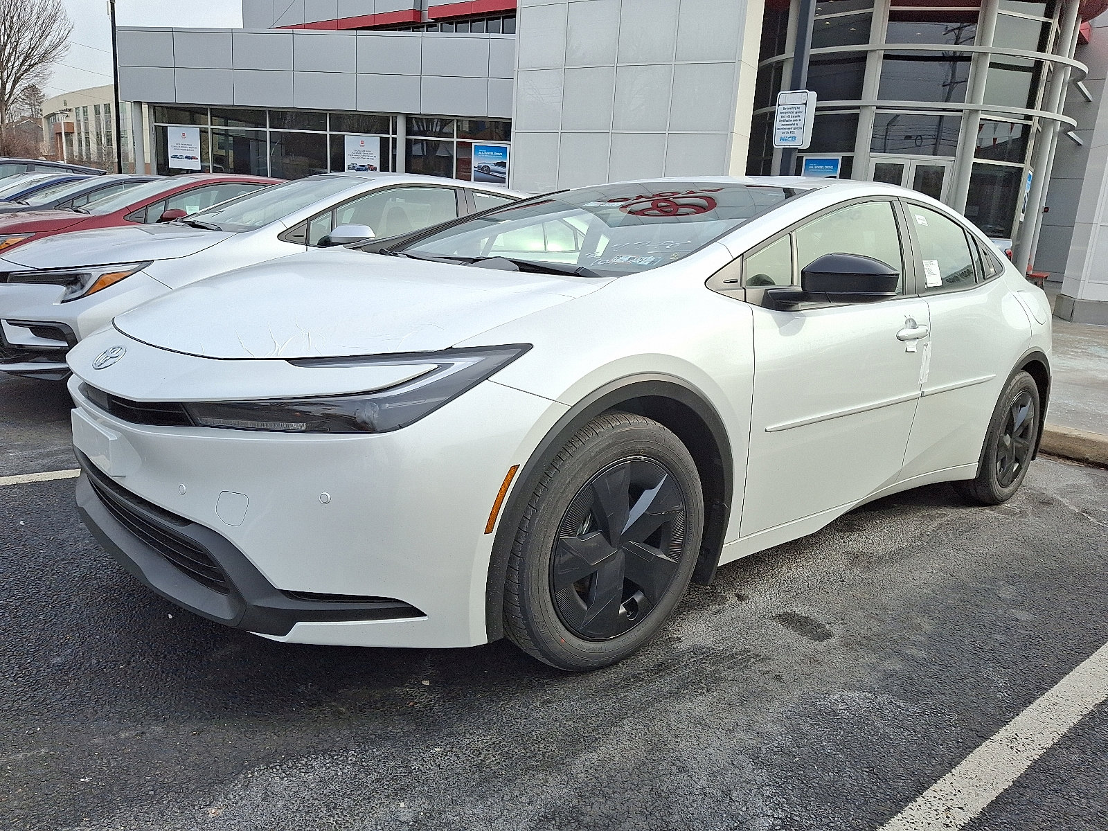 New 2026 Toyota Prius LE image 2