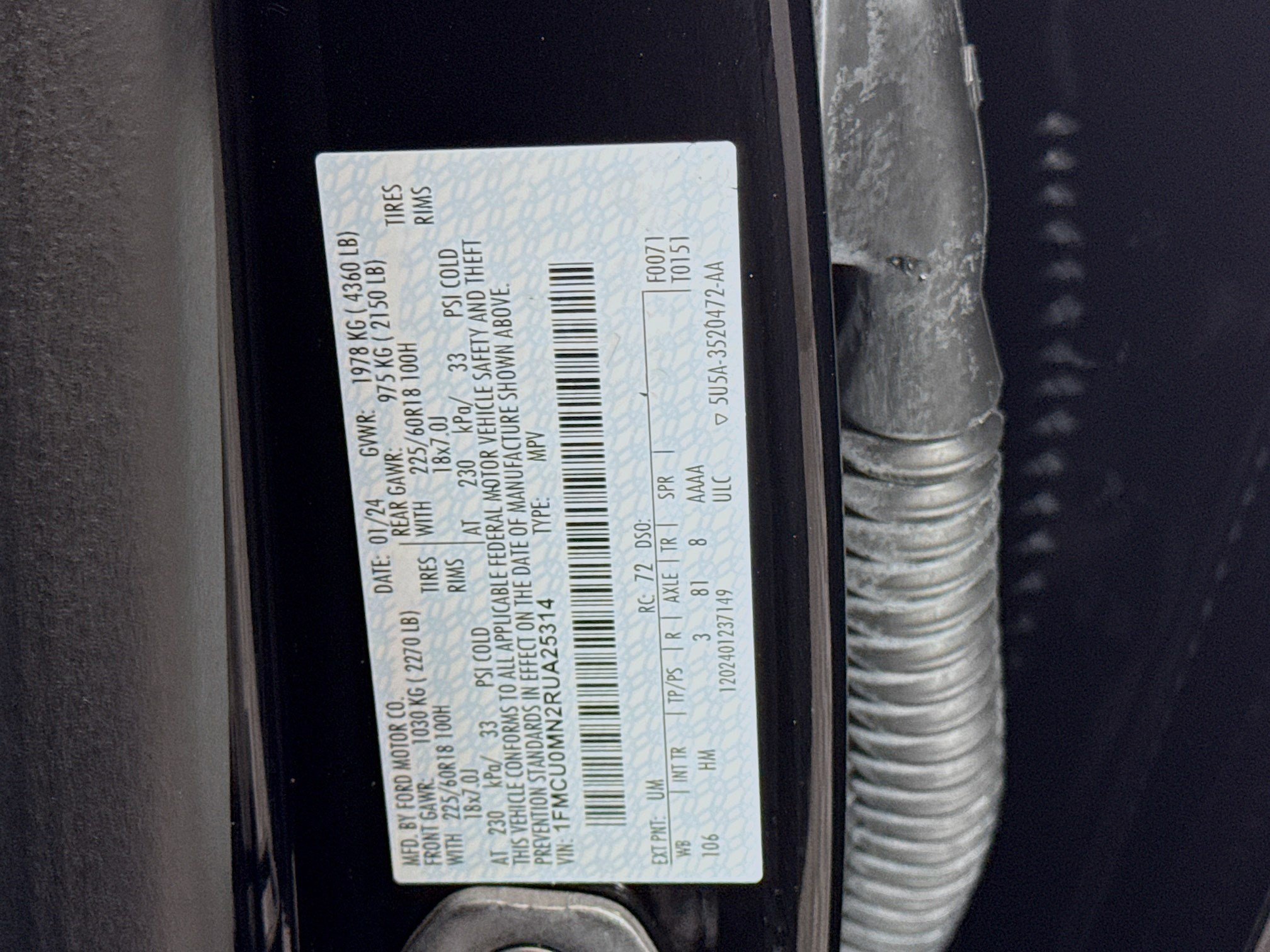 Used 2024 Ford Escape ST-Line image 40