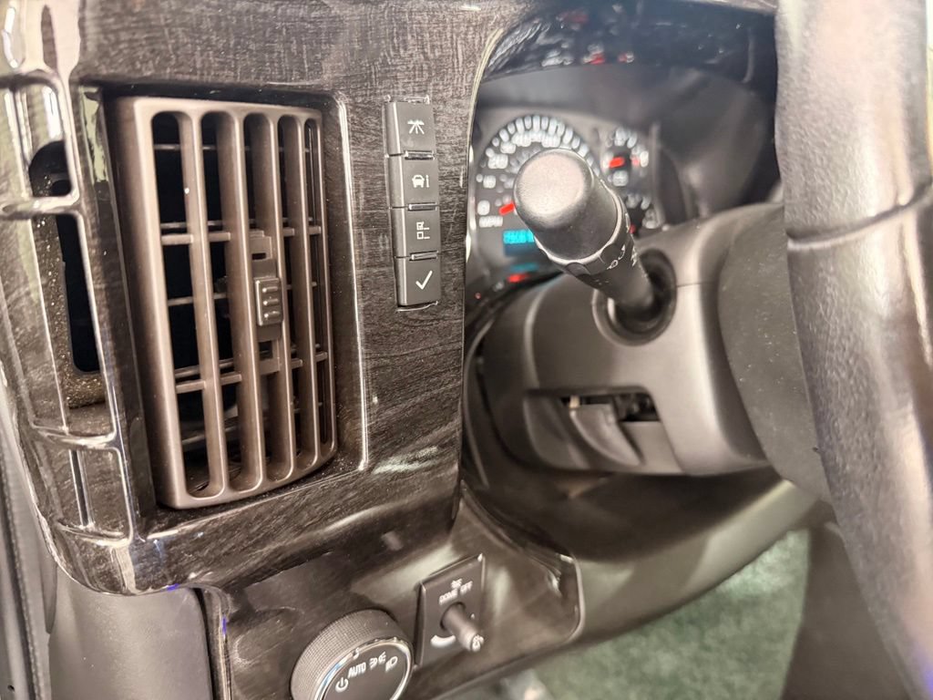 Used 2021 Chevrolet Express 2500 LS w/ Enhanced Convenience Package RWD image 39