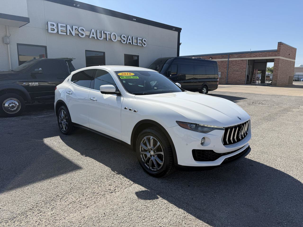 Used 2018 Maserati Levante AWD/4WD image 3