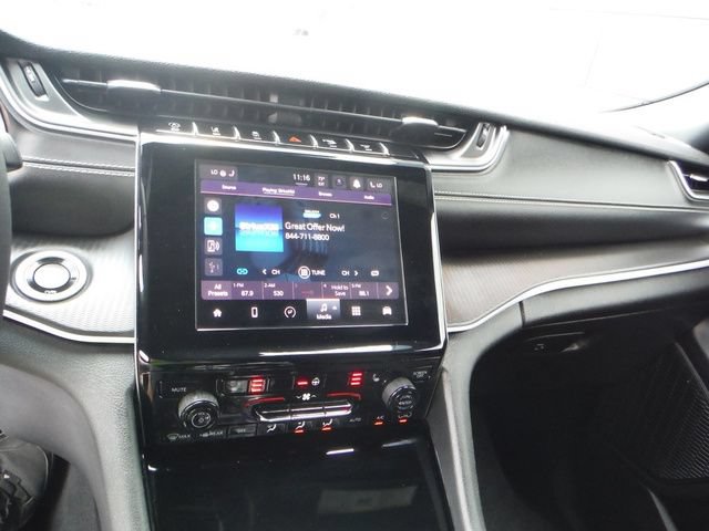 Used 2023 Jeep Grand Cherokee L Laredo AWD/4WD image 20