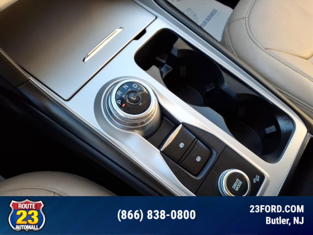 Certified 2022 Ford Explorer XLT image 17