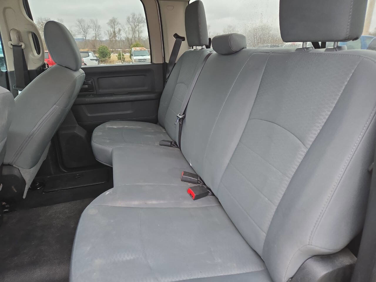Used 2018 RAM 2500 Tradesman w/ Chrome Appearance Group AWD/4WD image 9