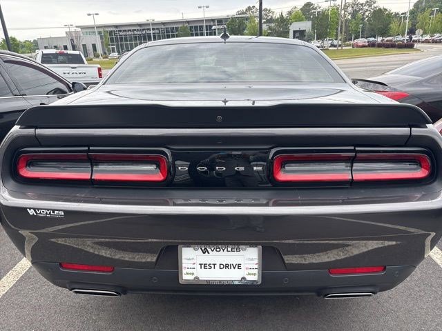 Used 2023 Dodge Challenger SXT w/ Plus Package RWD image 9