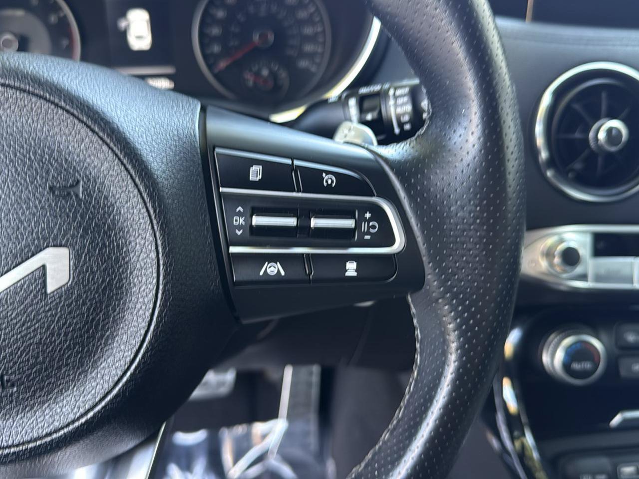 Used 2022 Kia Stinger GT-Line RWD image 19