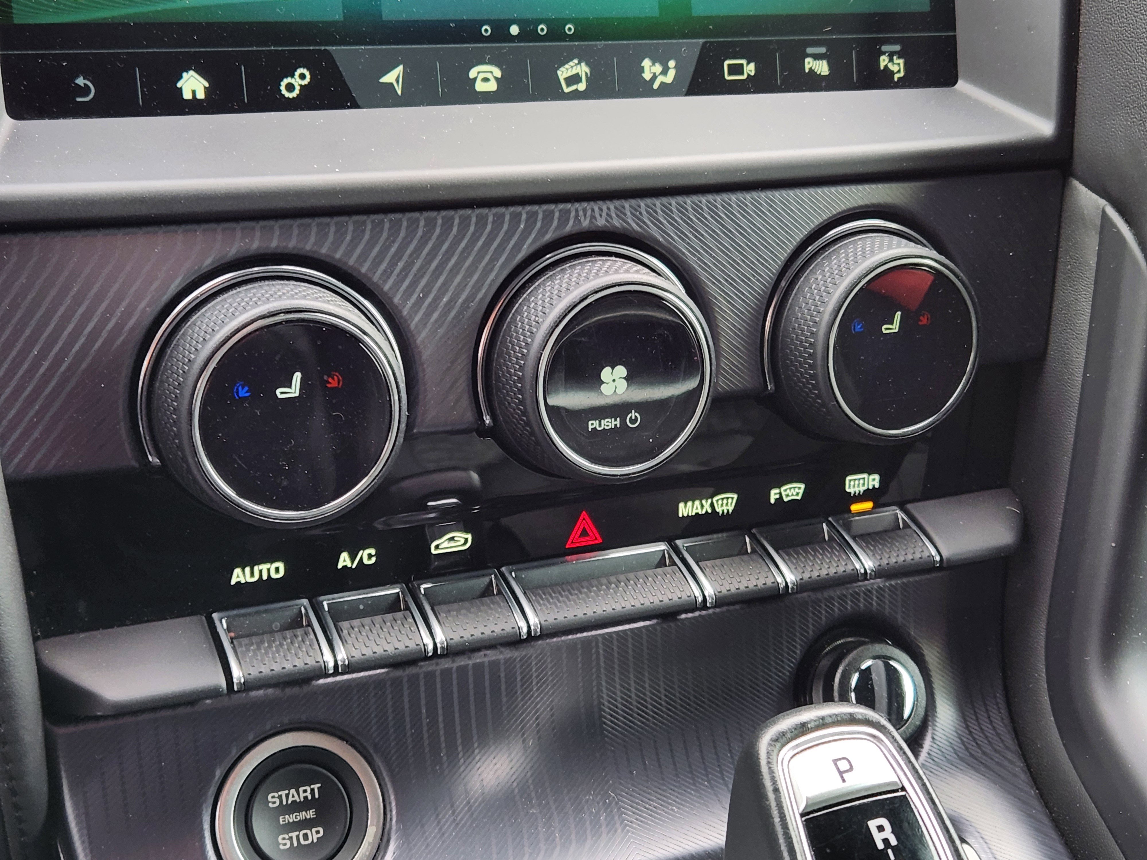 Certified 2022 Jaguar F-TYPE R-Dynamic image 18