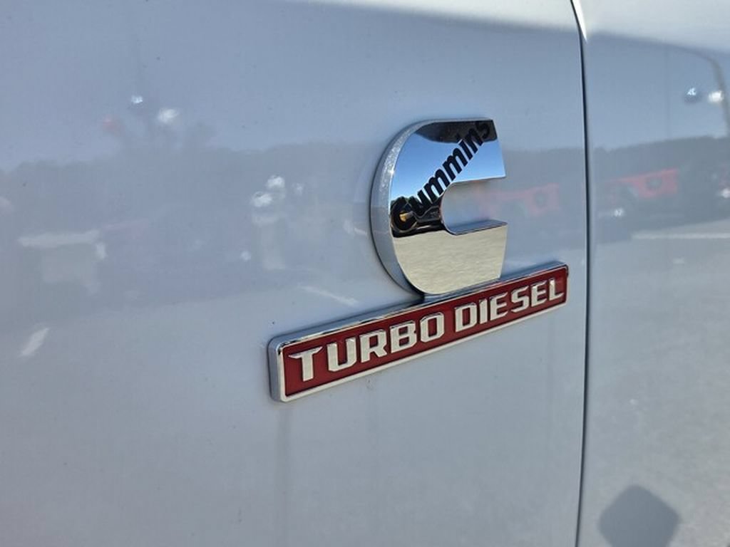 Used 2022 RAM 2500 Tradesman w/ Chrome Appearance Group AWD/4WD image 18