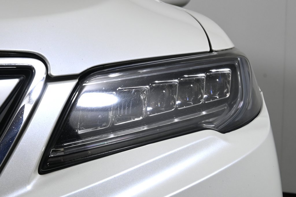Used 2018 Acura RDX w/ Technology Package AWD/4WD image 11