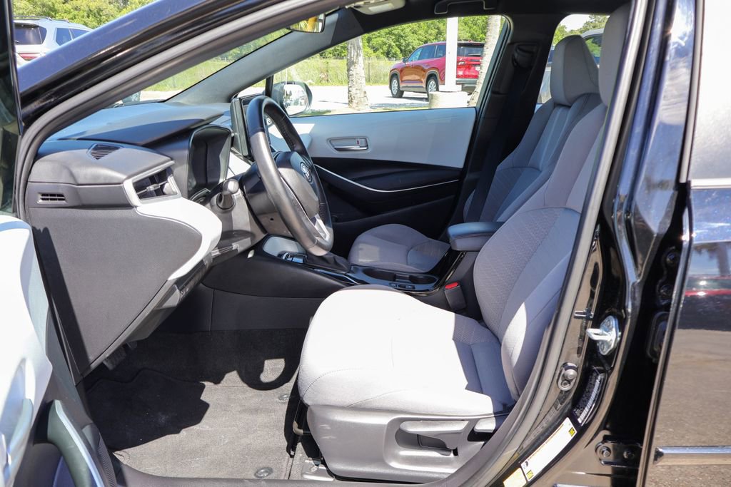 Used 2023 Toyota Corolla SE w/ Carpet Mat Package (TMS) FWD image 8
